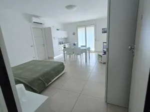 Prodej bytu 1+kk, Viale della Vittoria,Zona Mare,, 47 m2