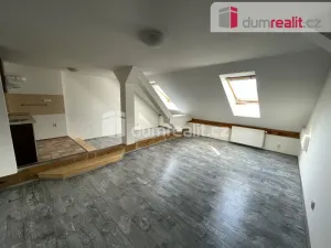Pronájem bytu 1+kk, Praha - Smíchov, Jindřicha Plachty, 32 m2
