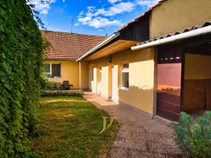 Prodej rodinného domu, Cholina, 160 m2