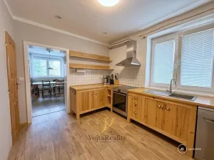 Prodej rodinného domu, Cholina, 160 m2