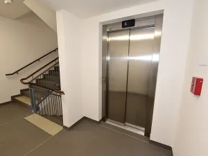 Prodej bytu 3+kk, Praha - Strašnice, Strančická, 138 m2