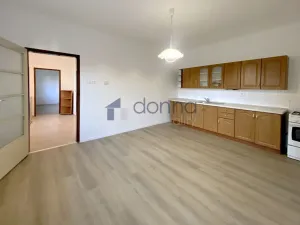 Pronájem bytu 2+1, Praha, Formanská, 70 m2