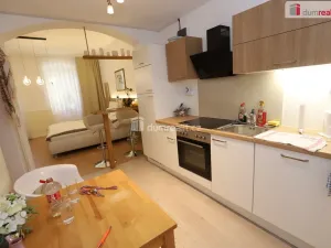 Pronájem bytu 1+1, Karlovy Vary, Kolmá, 35 m2