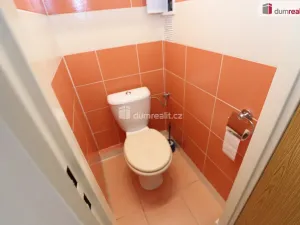 Pronájem bytu 1+1, Karlovy Vary, Kolmá, 35 m2