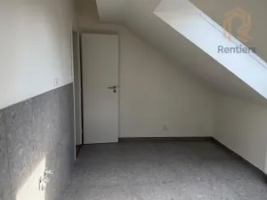 Prodej rodinného domu, Rostoklaty, 137 m2