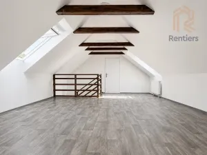 Prodej rodinného domu, Rostoklaty, 145 m2