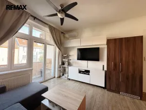 Prodej bytu 2+kk, Praha - Dejvice, Koulova, 43 m2