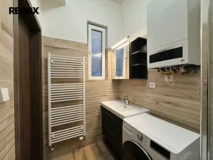 Prodej bytu 2+kk, Praha - Dejvice, Koulova, 43 m2