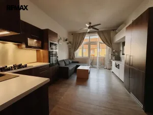 Prodej bytu 2+kk, Praha - Dejvice, Koulova, 43 m2