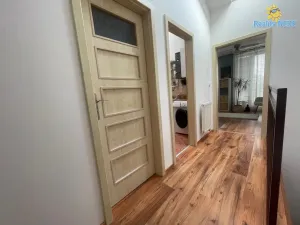 Pronájem rodinného domu, Milovice, Školská, 148 m2