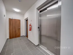 Pronájem bytu 2+kk, Praha, 34 m2