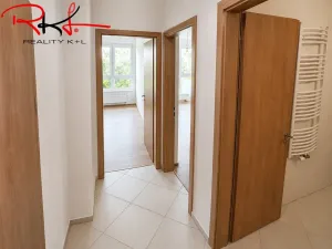 Pronájem bytu 2+kk, Praha, Pod Harfou, 49 m2