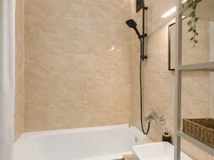 Pronájem bytu 2+1, Praha - Záběhlice, Kosatcová, 56 m2