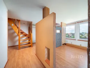 Prodej bytu 1+kk, Třeboň - Třeboň II, Šmeralova, 42 m2