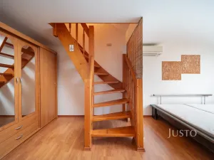Prodej bytu 1+kk, Třeboň - Třeboň II, Šmeralova, 42 m2