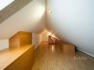 Prodej bytu 1+kk, Třeboň - Třeboň II, Šmeralova, 42 m2