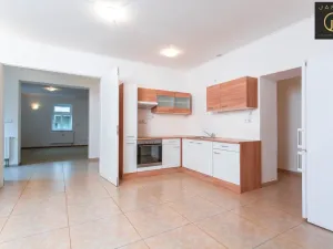 Prodej bytu 3+kk, Mariánské Lázně, Lesní, 88 m2