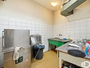Pronájem restaurace, Mladá Boleslav, Českobratrské náměstí, 250 m2