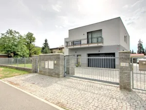 Pronájem bytu 2+kk, Dobřichovice, Anglická, 75 m2