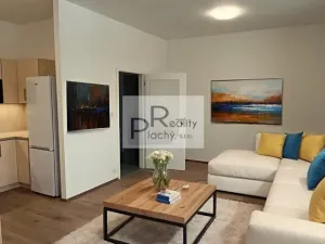 Prodej bytu 2+kk, Hevlín, 63 m2