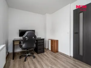 Prodej rodinného domu, Dobřenice, 169 m2