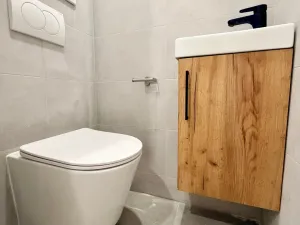 Pronájem pokoje, Hradec Králové - Slezské Předměstí, Markovická, 18 m2