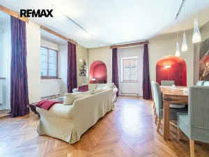 Pronájem bytu 3+1, Praha - Malá Strana, Valdštejnské náměstí, 91 m2