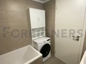 Pronájem bytu 1+kk, Pardubice, nábřeží Závodu míru, 42 m2