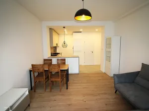 Pronájem bytu 2+kk, Praha - Karlín, Pobřežní, 58 m2