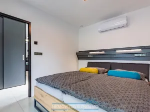 Pronájem rodinného domu, Nový Šaldorf-Sedlešovice - Sedlešovice, U Splavu, 182 m2