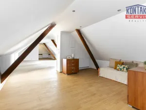 Prodej rodinného domu, Zalužany, 175 m2