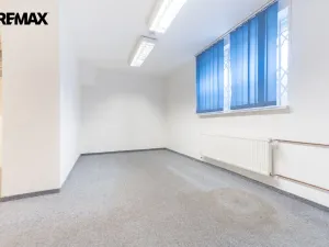 Pronájem obchodního prostoru, Praha - Háje, Hviezdoslavova, 297 m2