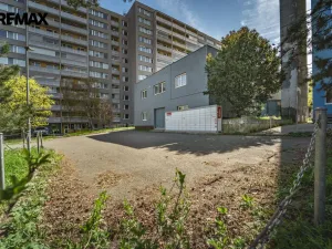 Pronájem obchodního prostoru, Praha - Háje, Hviezdoslavova, 297 m2