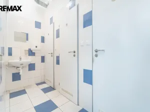 Pronájem obchodního prostoru, Praha - Háje, Hviezdoslavova, 364 m2