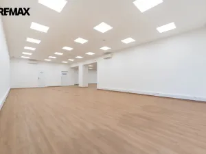 Pronájem obchodního prostoru, Praha - Háje, Hviezdoslavova, 364 m2