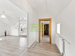 Prodej bytu 3+1, Kralupy nad Vltavou, Lidové nám., 90 m2