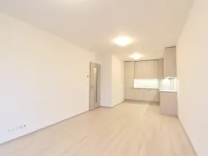 Pronájem bytu 2+kk, Praha - Letňany, Hlučkova, 60 m2