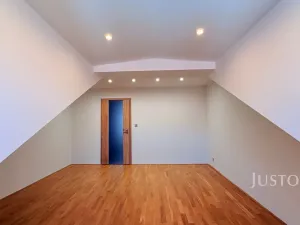 Pronájem bytu 2+kk, Praha - Žižkov, Roháčova, 94 m2
