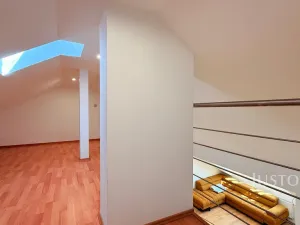Pronájem bytu 2+kk, Praha - Žižkov, Roháčova, 94 m2