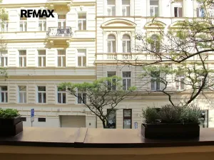 Pronájem bytu 2+1, Praha - Vinohrady, Vinohradská, 52 m2