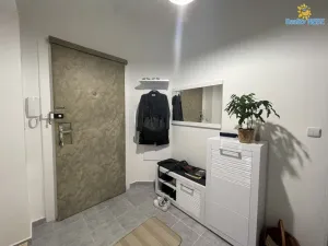 Pronájem bytu 2+kk, Praha - Žižkov, Čajkovského, 47 m2