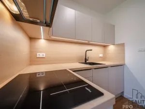 Prodej bytu 1+kk, Ostrava - Poruba, Sokolovská, 28 m2