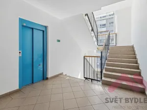 Pronájem bytu 2+kk, Praha - Krč, Tavolníková, 52 m2
