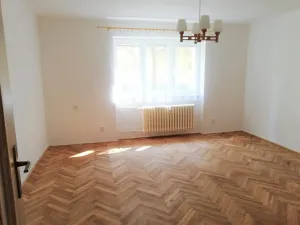 Pronájem bytu 2+1, Praha - Hloubětín, Konzumní, 53 m2