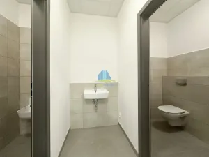 Pronájem obchodního prostoru, Františkovy Lázně, Nádražní, 28 m2