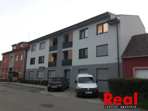 Pronájem bytu 2+kk, Rajhradice, Opatovická, 58 m2
