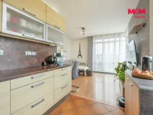 Prodej bytu 2+kk, Praha - Suchdol, Holubí, 40 m2
