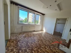 Prodej bytu 2+1, Opava - Kateřinky, Černá, 44 m2