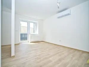 Prodej bytu 1+kk, Břeclav, 37 m2