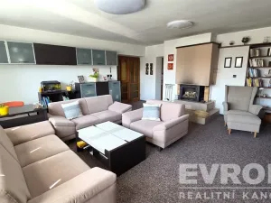 Prodej rodinného domu, Srch, Na Pašti, 240 m2